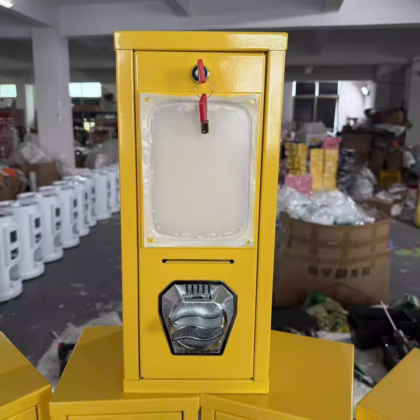 Outdoor arcade card twisting m - Arcade Card Vending Machine review and price